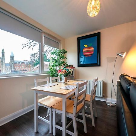 1 Bd Apt In Historical W Belfast Close To Centre Екстер'єр фото
