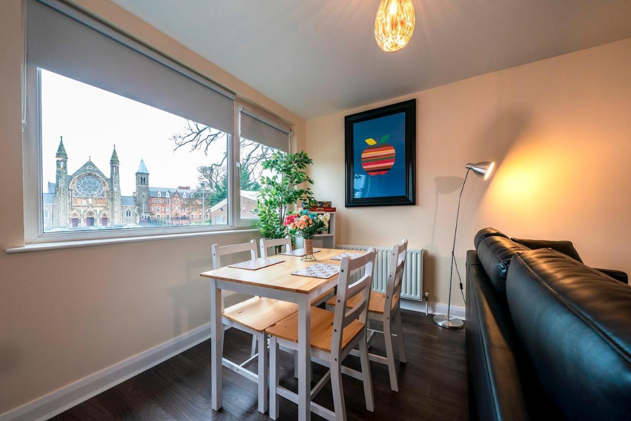 1 Bd Apt In Historical W Belfast Close To Centre Екстер'єр фото