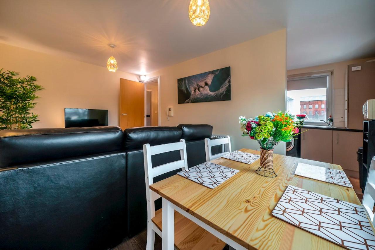 1 Bd Apt In Historical W Belfast Close To Centre Екстер'єр фото