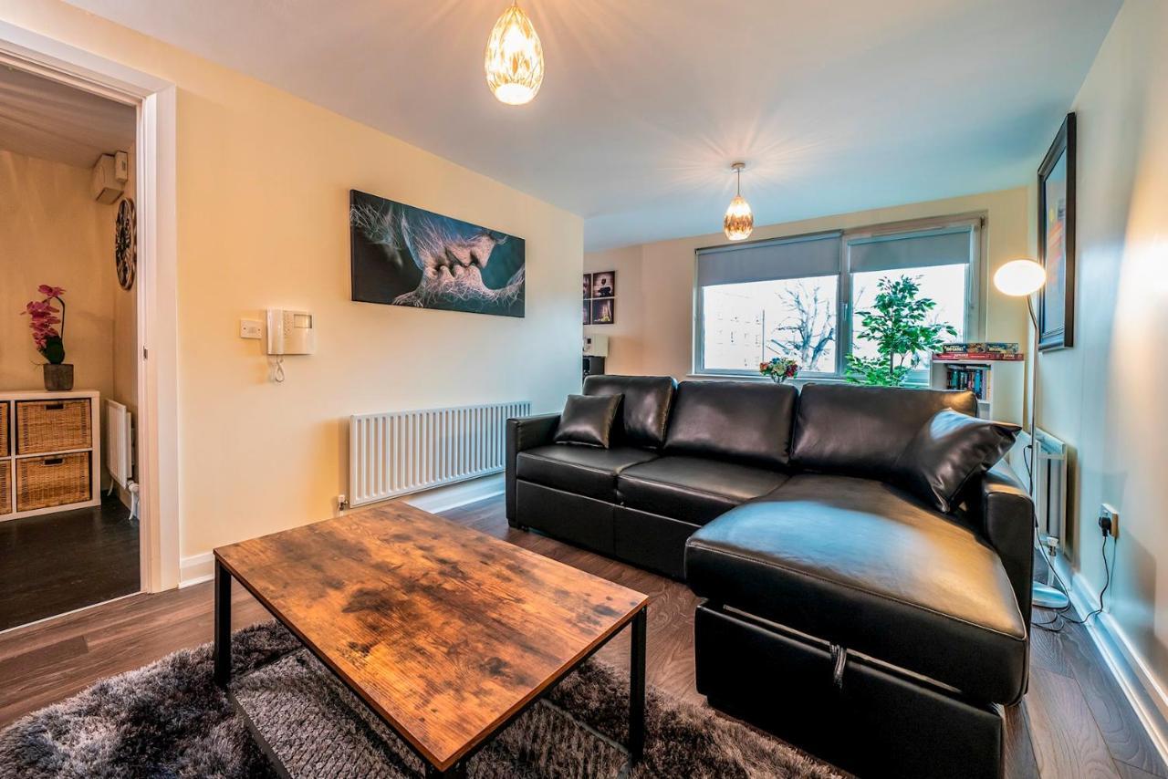 1 Bd Apt In Historical W Belfast Close To Centre Екстер'єр фото