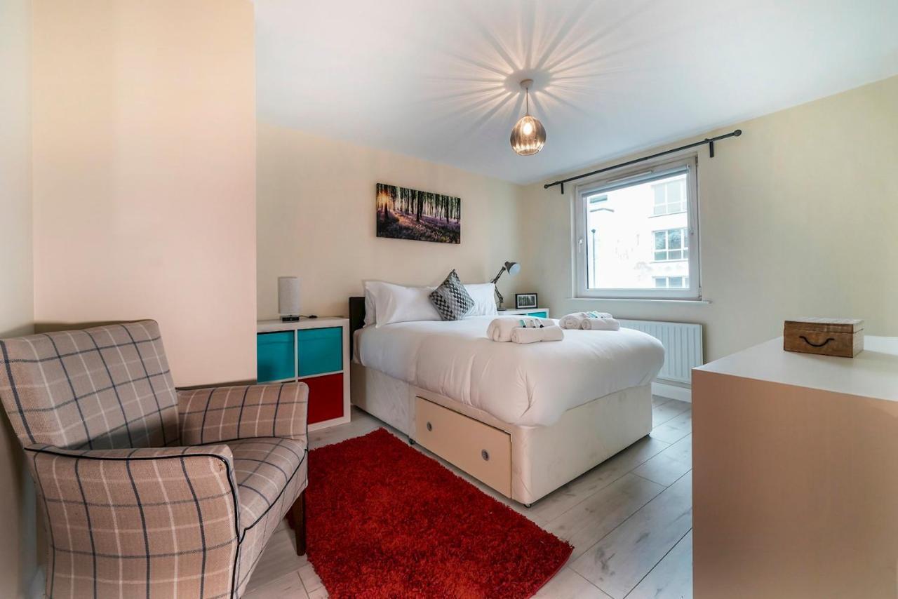 1 Bd Apt In Historical W Belfast Close To Centre Екстер'єр фото